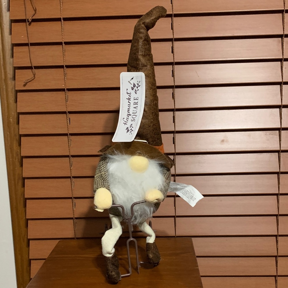 HAYMARKET Square - Brown Gnome with Pointed Hat riding metal bicycle. Fall🧡😍🆕